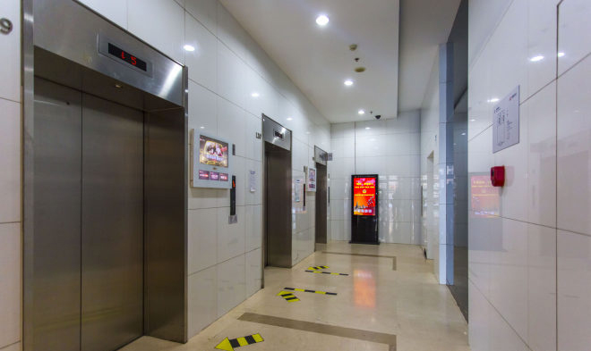 大成国际中心电梯间